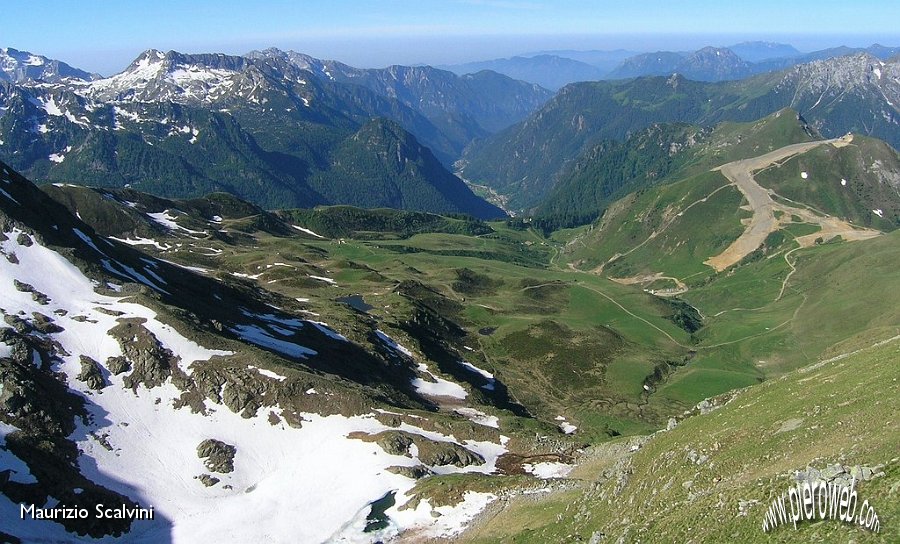 05 Sguardo verso sud. Il Valgussera ferito.JPG